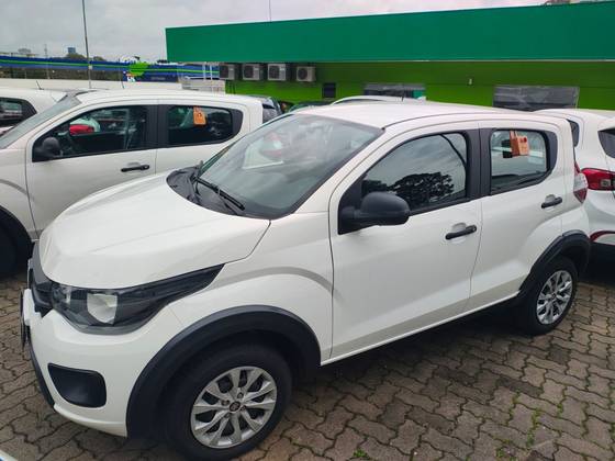 FIAT MOBI 1.0 EVO FLEX LIKE. MANUAL FIAT MOBI 1.0 EVO FLEX LIKE. MANUAL